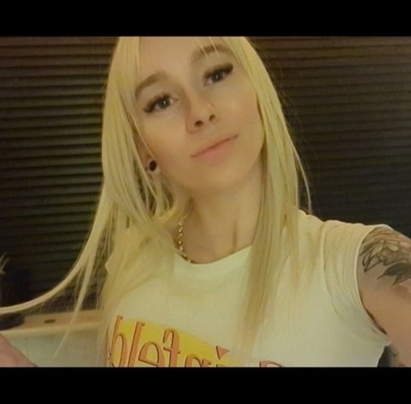 Meet your Posher, Aimee - Picture 1 of 1